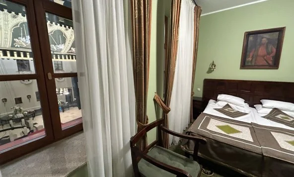 Double Economy Room in Castle