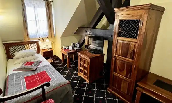 Single Standard Room in Castle